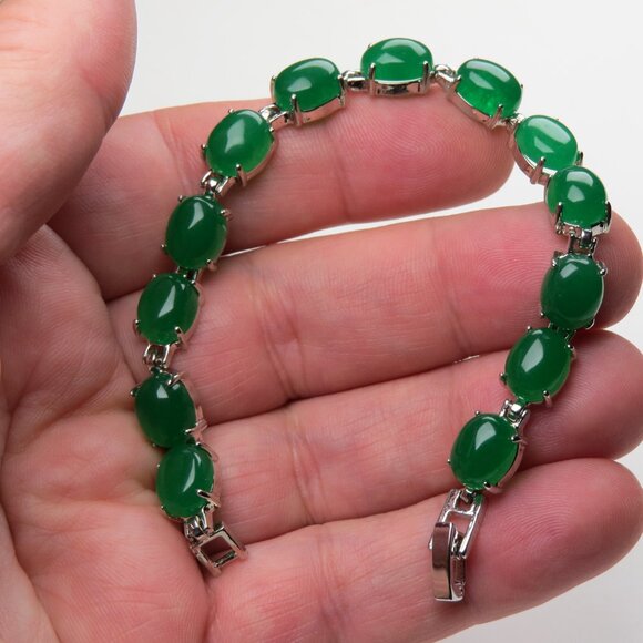 14k W. Gold  plated Jade Bracelet - Picture 3 of 3